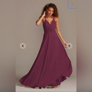 David’s Bridal DB Studio Spaghetti Strap Full Skirt
Bridesmaid Dress - Wine